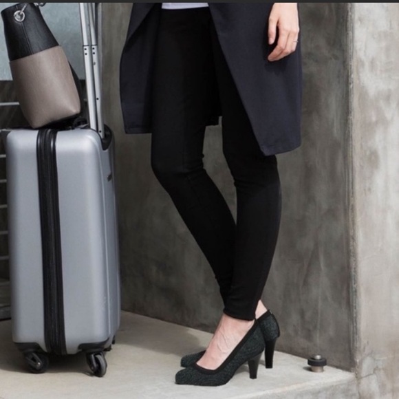 Betabrand Late to the Gate Heel Grey 7 - Picture 3 of 10